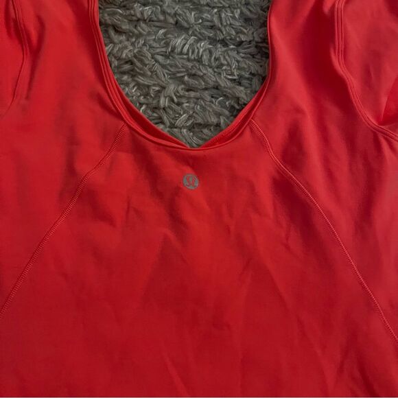 Lululemon align tee raspberry cream size 6 - Picture 3 of 3